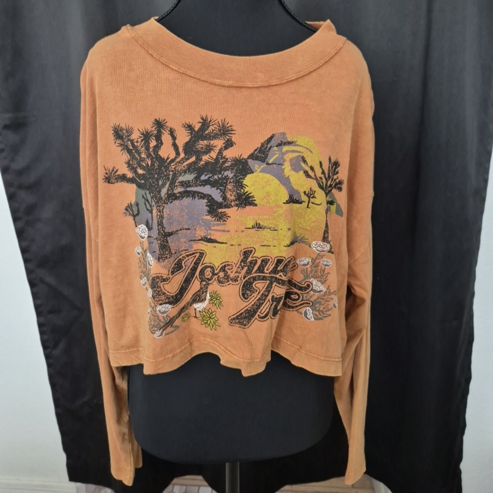 Joshua Tree Women's Long Sleeve Tee - Brown